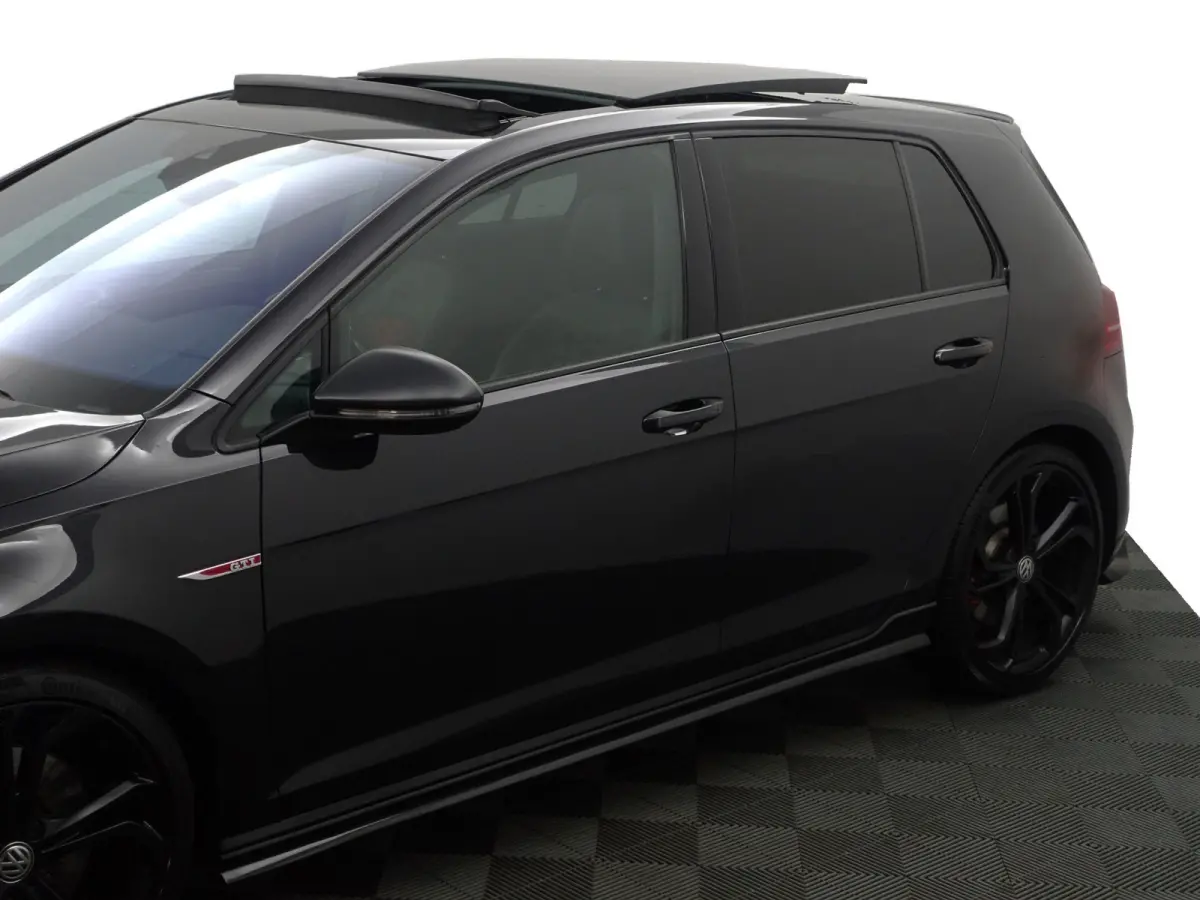 2.0 TSI GTI TCR Aut- Panoramadak, Xenon Led Matrix, Dynamic Select, Keyless, Sfeerverlichting, Ada Cruise