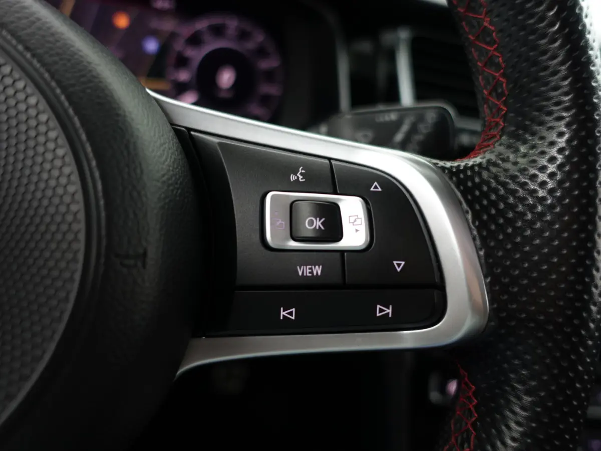 2.0 TSI GTI TCR Aut- Panoramadak, Xenon Led Matrix, Dynamic Select, Keyless, Sfeerverlichting, Ada Cruise