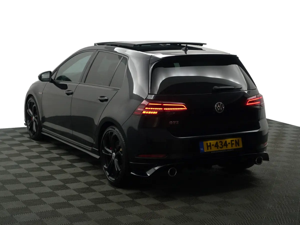 2.0 TSI GTI TCR Aut- Panoramadak, Xenon Led Matrix, Dynamic Select, Keyless, Sfeerverlichting, Ada Cruise