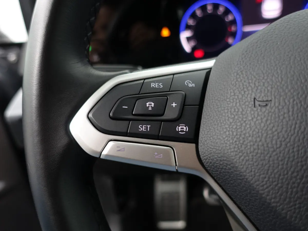 1.5 TSI 24dkm, Sfeerverlichting, CarPlay, Android Auto, Keyless, Dynamic Select, IQ Led, Privacy Glass