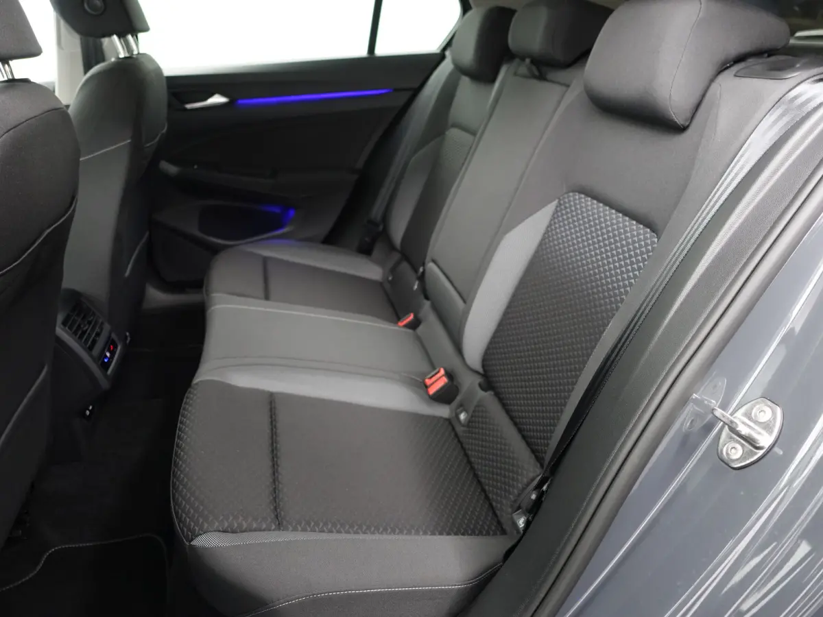 1.5 TSI 24dkm, Sfeerverlichting, CarPlay, Android Auto, Keyless, Dynamic Select, IQ Led, Privacy Glass