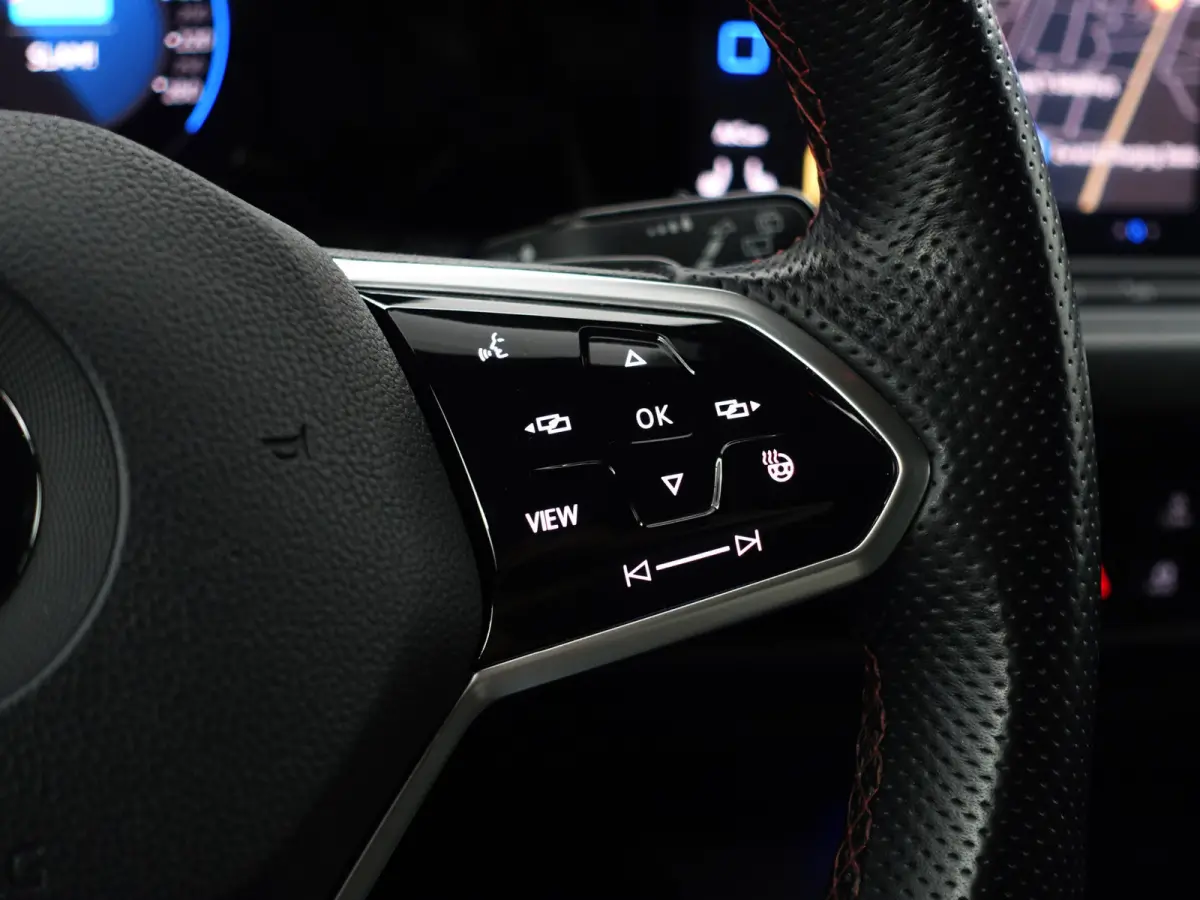 2.0 TSI GTI Clubsport Aut- Panoramadak, Harman Kardon, Sfeerverlichting, Stuur/Stoelverwarming, Xenon Led Matrix