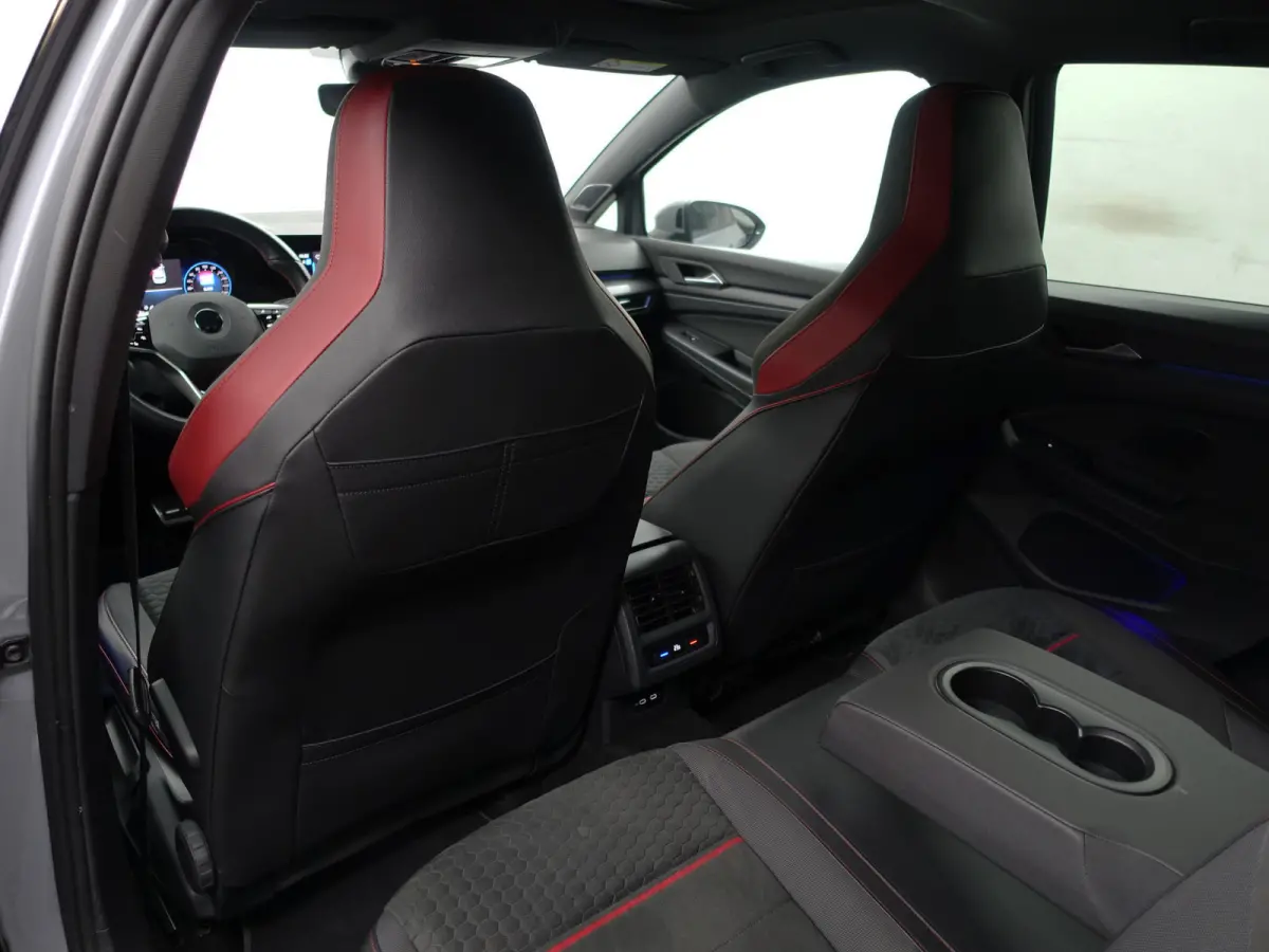 2.0 TSI GTI Clubsport Aut- Panoramadak, Harman Kardon, Sfeerverlichting, Stuur/Stoelverwarming, Xenon Led Matrix