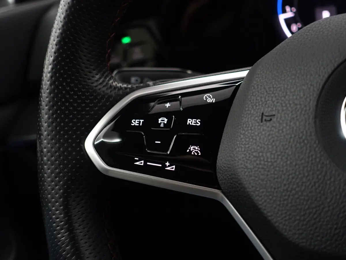 2.0 TSI GTI Clubsport Aut- Panoramadak, Harman Kardon, Sfeerverlichting, Stuur/Stoelverwarming, Xenon Led Matrix