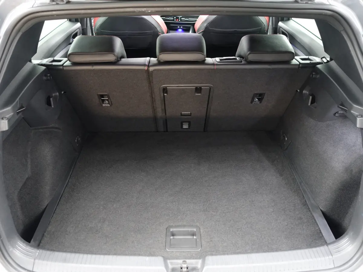 2.0 TSI GTI Clubsport Aut- Panoramadak, Harman Kardon, Sfeerverlichting, Stuur/Stoelverwarming, Xenon Led Matrix