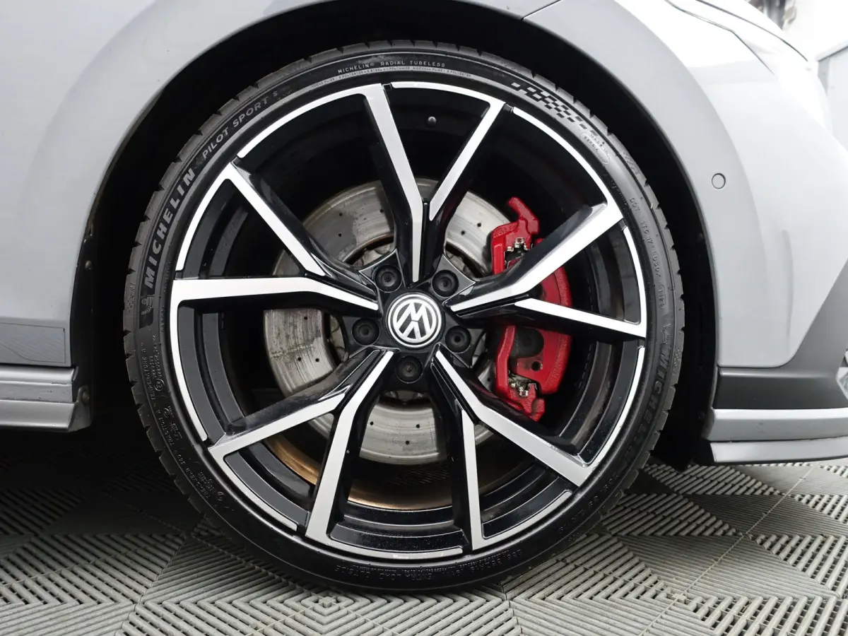 2.0 TSI GTI CLUBSPORT Nurburgring Edition Aut- Panoramadak, Head Up, Harman Kardon, Carplay, Sfeerverlichting, IQ Led