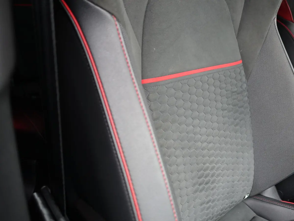 2.0 TSI GTI CLUBSPORT Nurburgring Edition Aut- Panoramadak, Head Up, Harman Kardon, Carplay, Sfeerverlichting, IQ Led