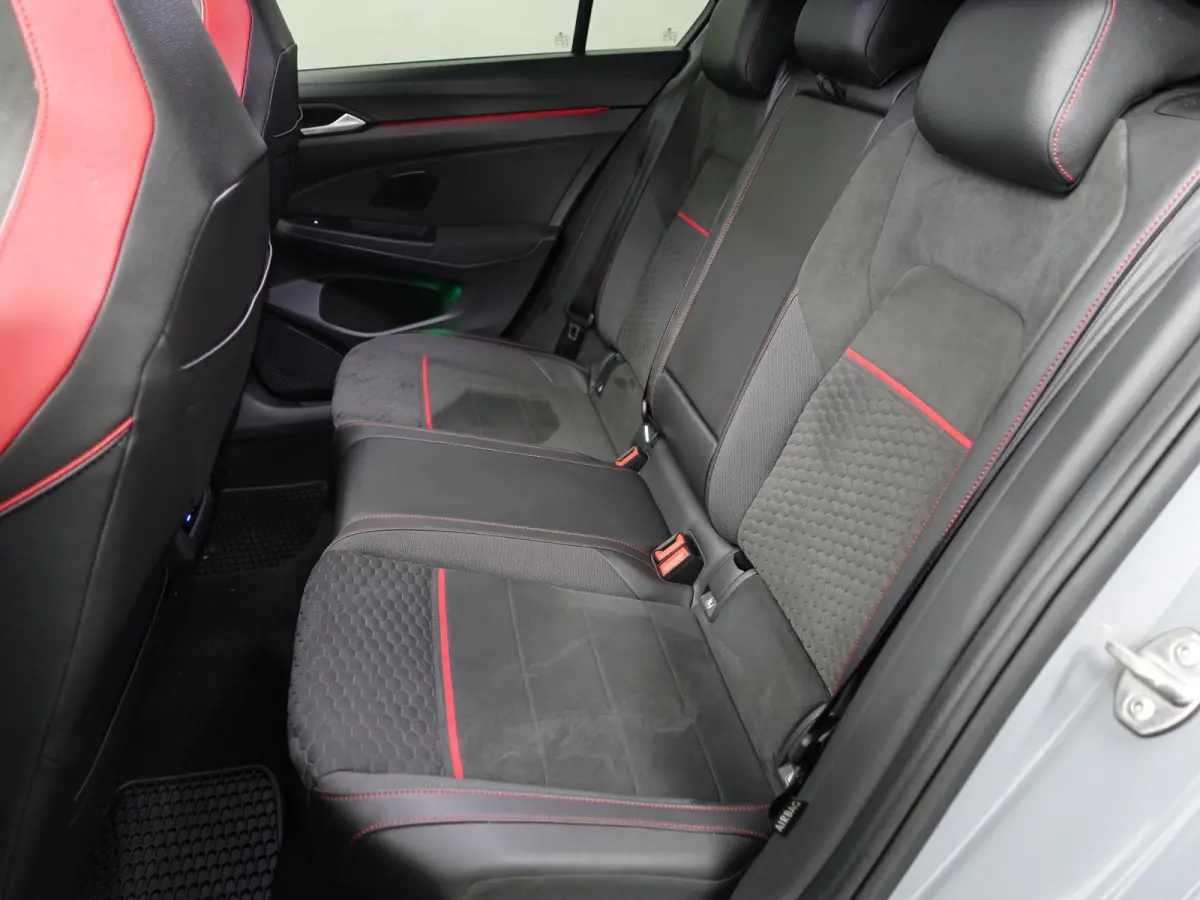 2.0 TSI GTI CLUBSPORT Nurburgring Edition Aut- Panoramadak, Head Up, Harman Kardon, Carplay, Sfeerverlichting, IQ Led