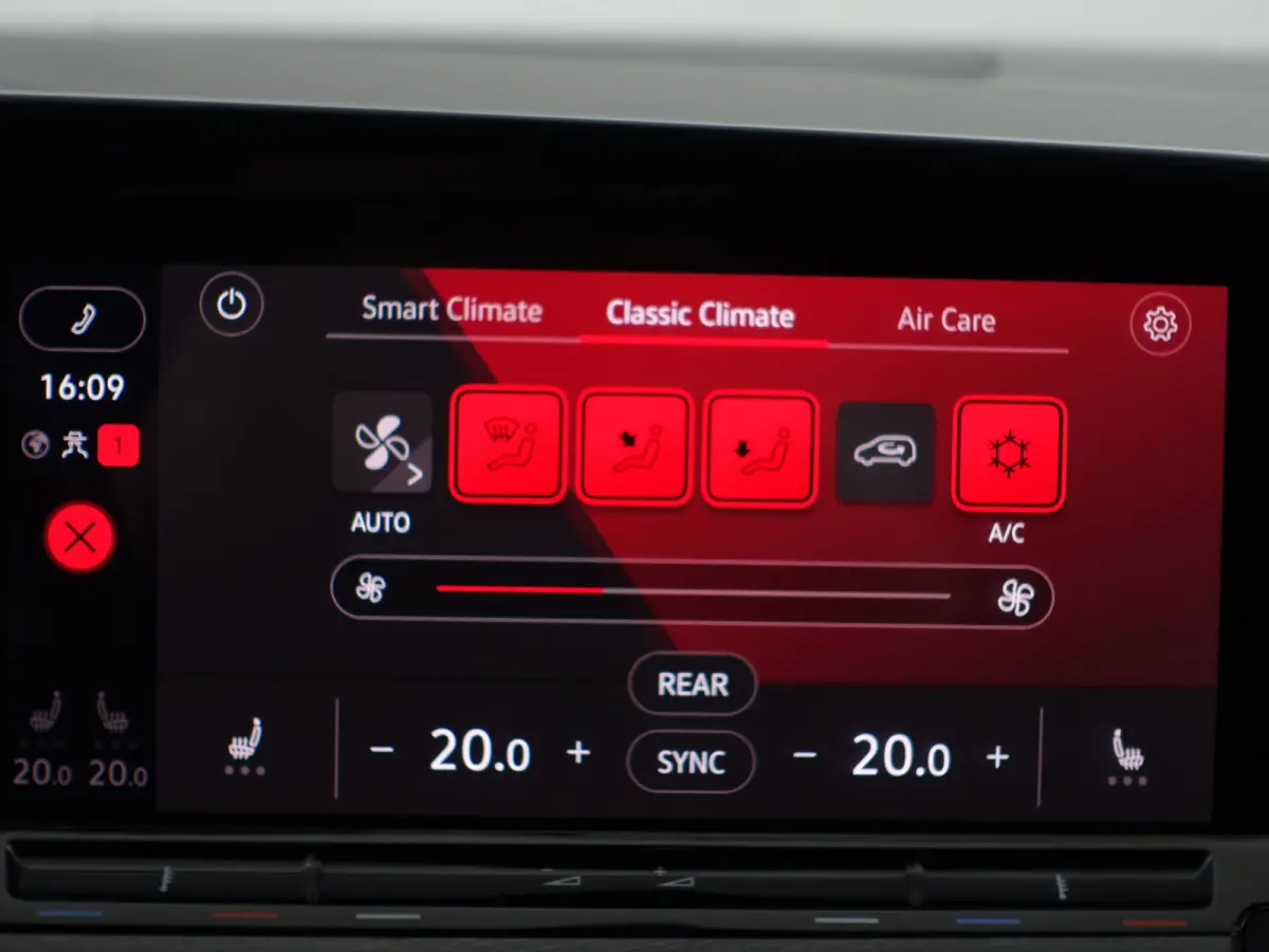 2.0 TSI GTI CLUBSPORT Nurburgring Edition Aut- Panoramadak, Head Up, Harman Kardon, Carplay, Sfeerverlichting, IQ Led