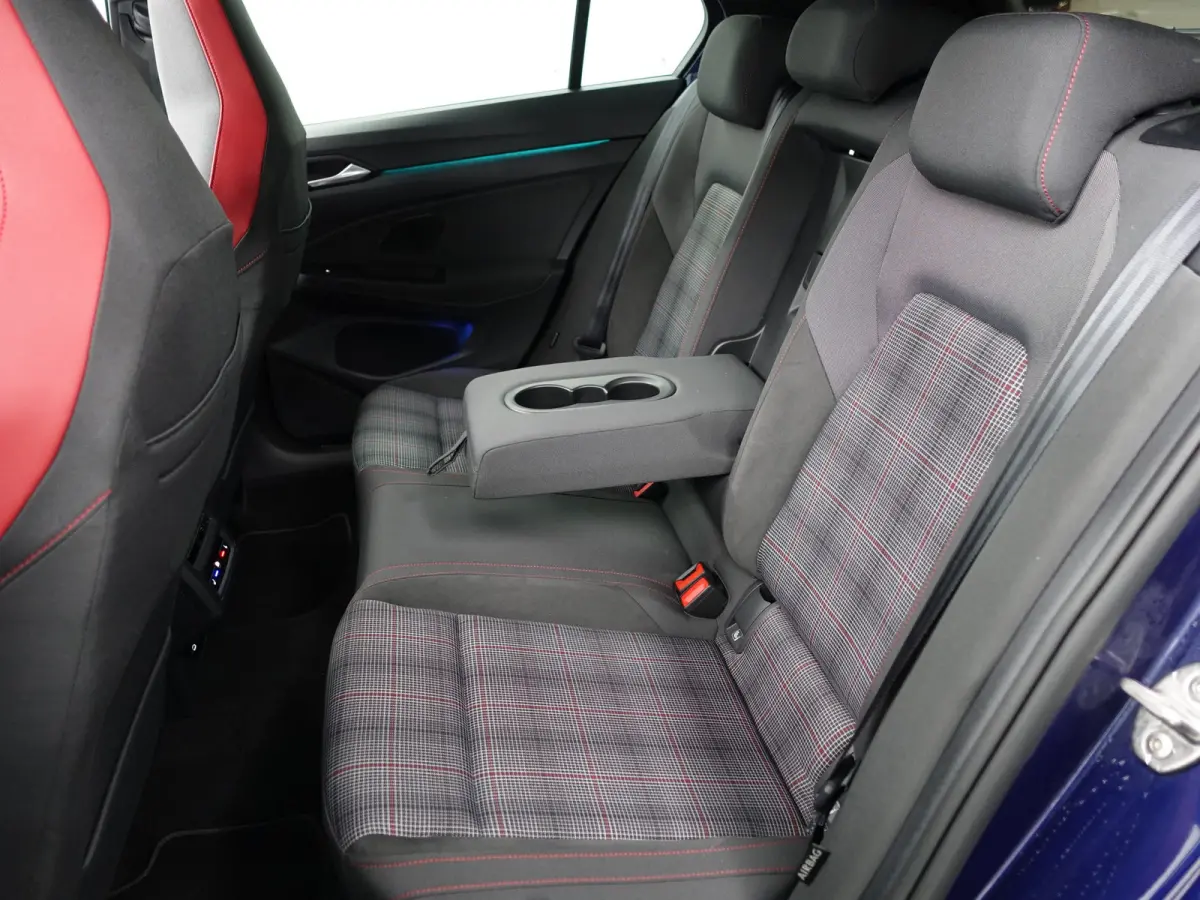 2.0 TSI GTI Aut- Panoramadak, Harman Kardon, Sfeerverlichting, Stuur/Stoelverwarming, Park Pilot