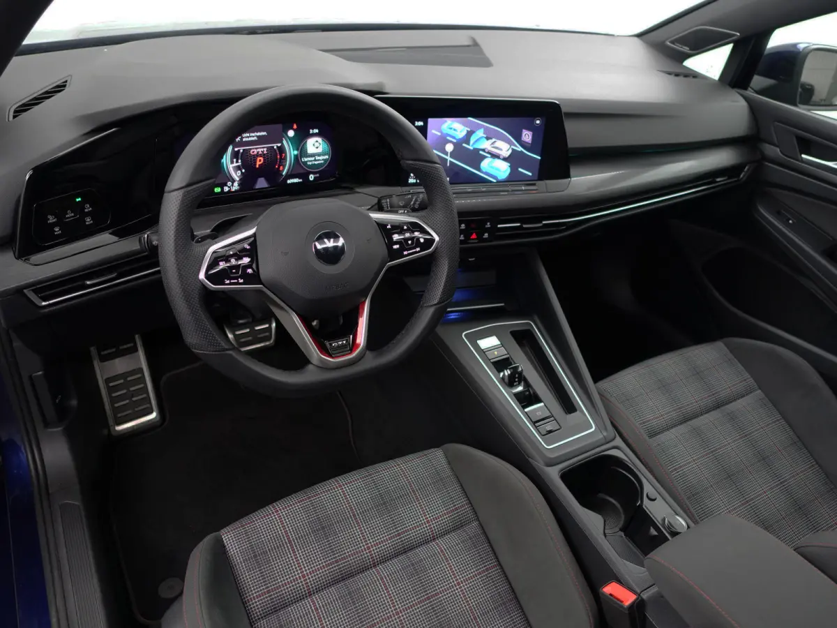 2.0 TSI GTI Aut- Panoramadak, Harman Kardon, Sfeerverlichting, Stuur/Stoelverwarming, Park Pilot