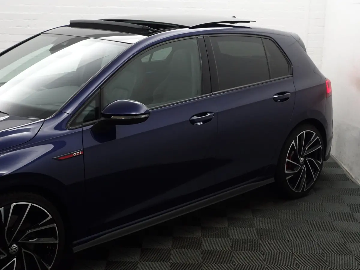 2.0 TSI GTI Aut- Panoramadak, Harman Kardon, Sfeerverlichting, Stuur/Stoelverwarming, Park Pilot