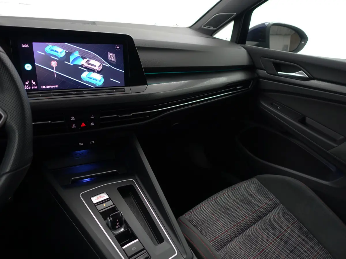 2.0 TSI GTI Aut- Panoramadak, Harman Kardon, Sfeerverlichting, Stuur/Stoelverwarming, Park Pilot