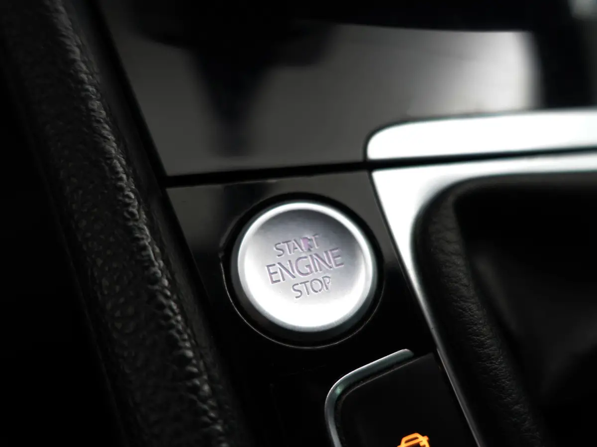 1.5 TSI R Line+ Panoramadak, Ada Cruise, Xenon Led, Keyless, Dynamic Select, Park Assist, Camera, Virtual Cockpit