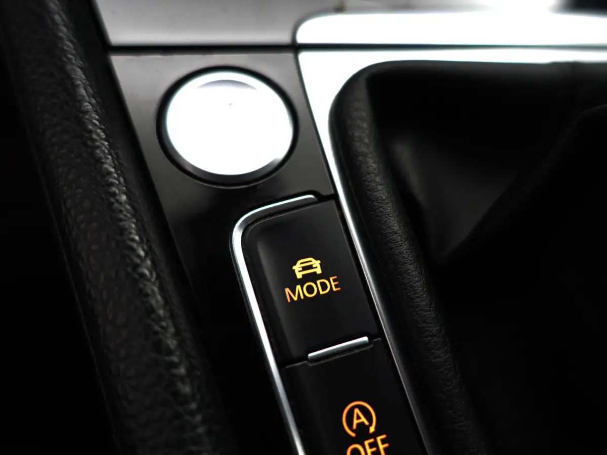 1.5 TSI R Line+ Panoramadak, Ada Cruise, Xenon Led, Keyless, Dynamic Select, Park Assist, Camera, Virtual Cockpit