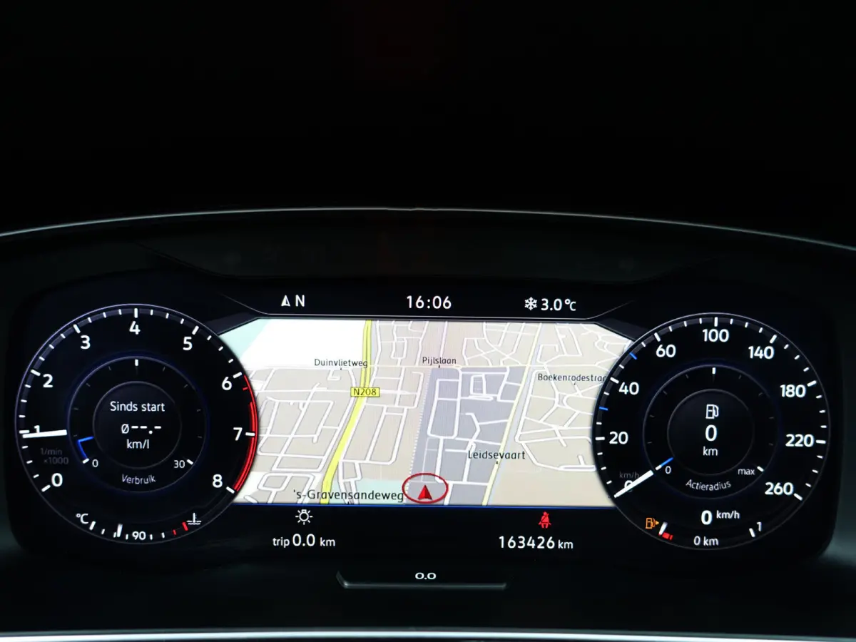 1.5 TSI R Line+ Panoramadak, Ada Cruise, Xenon Led, Keyless, Dynamic Select, Park Assist, Camera, Virtual Cockpit