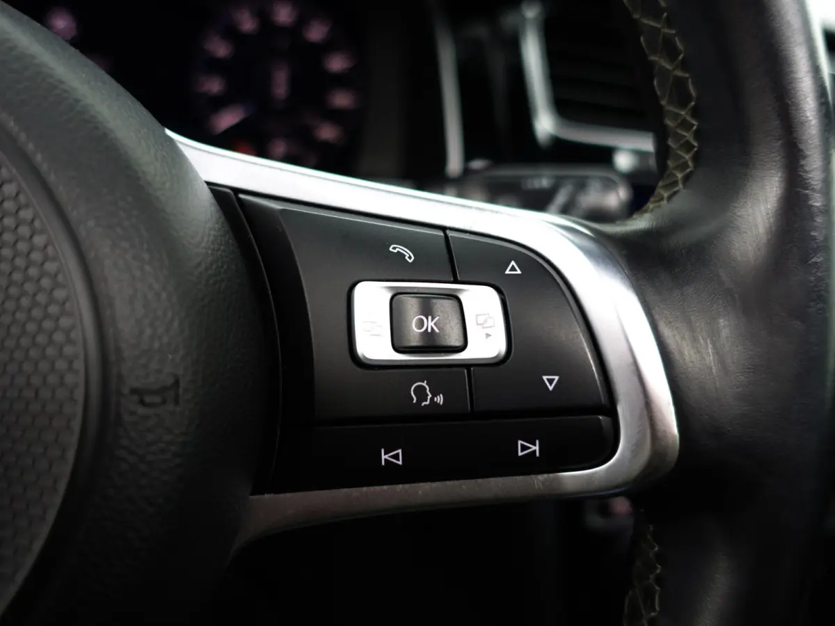 1.5 TSI R Line+ Panoramadak, Ada Cruise, Xenon Led, Keyless, Dynamic Select, Park Assist, Camera, Virtual Cockpit