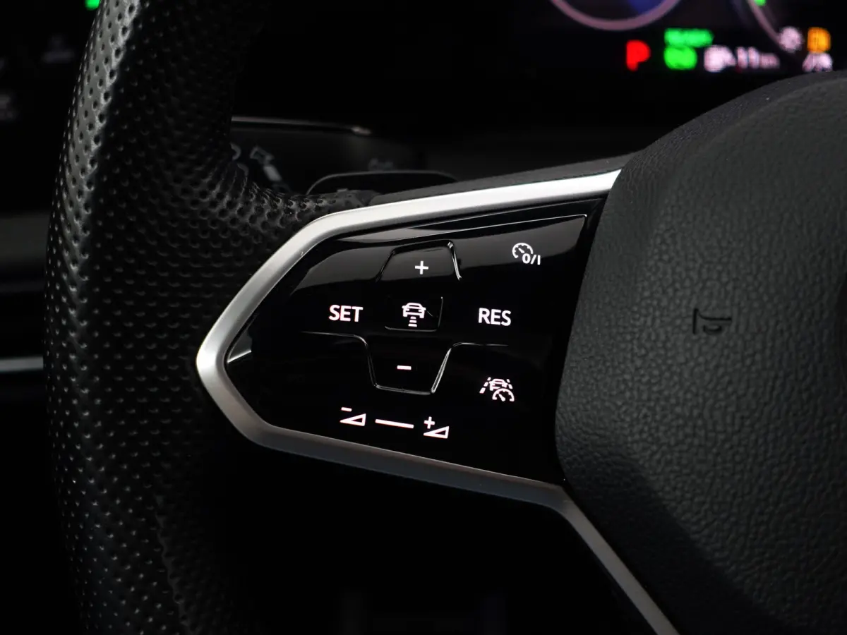1.4 eHybrid 242pk GTE Aut- Panoramadak, Stuur/Stoelverwarming, CarPlay, Android auto, Ada Cruise, Sfeerverlichting