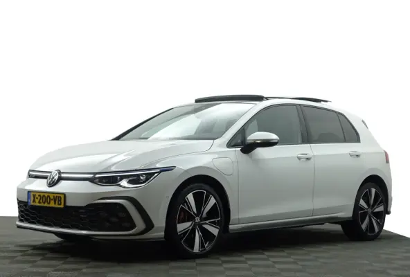 1.4 eHybrid 242pk GTE Aut- Panoramadak, Stuur/Stoelverwarming, CarPlay, Android auto, Ada Cruise, Sfeerverlichting