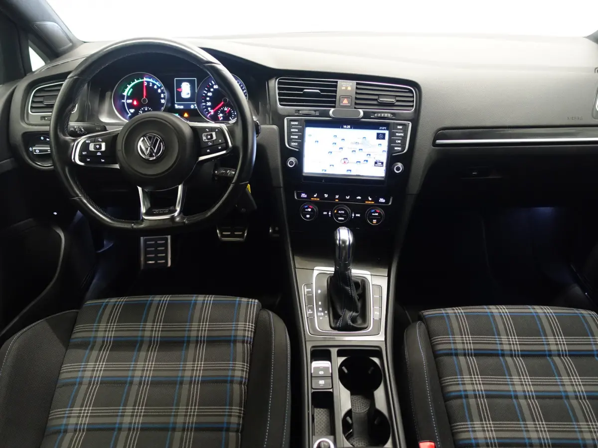 1.4 TSI GTE Highline Aut- Ada Cruise, Xenon Led, Park Assist, Navi, Sport Interieur