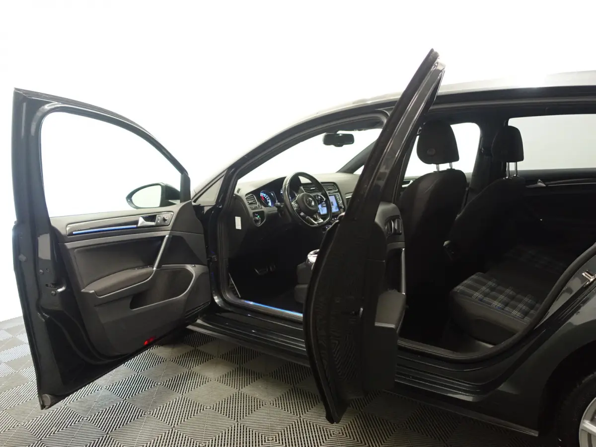 1.4 TSI GTE Highline Aut- Ada Cruise, Xenon Led, Park Assist, Navi, Sport Interieur