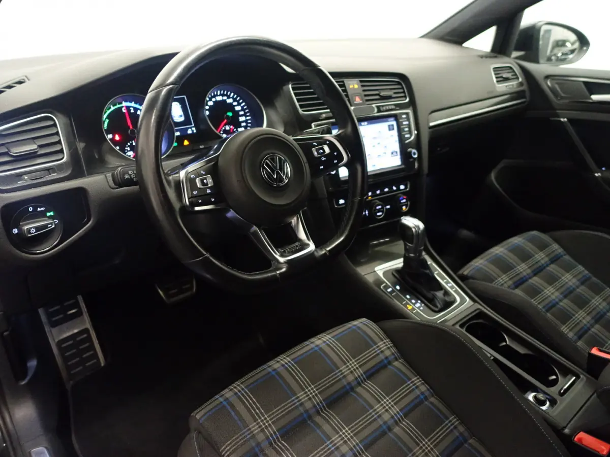 1.4 TSI GTE Highline Aut- Ada Cruise, Xenon Led, Park Assist, Navi, Sport Interieur