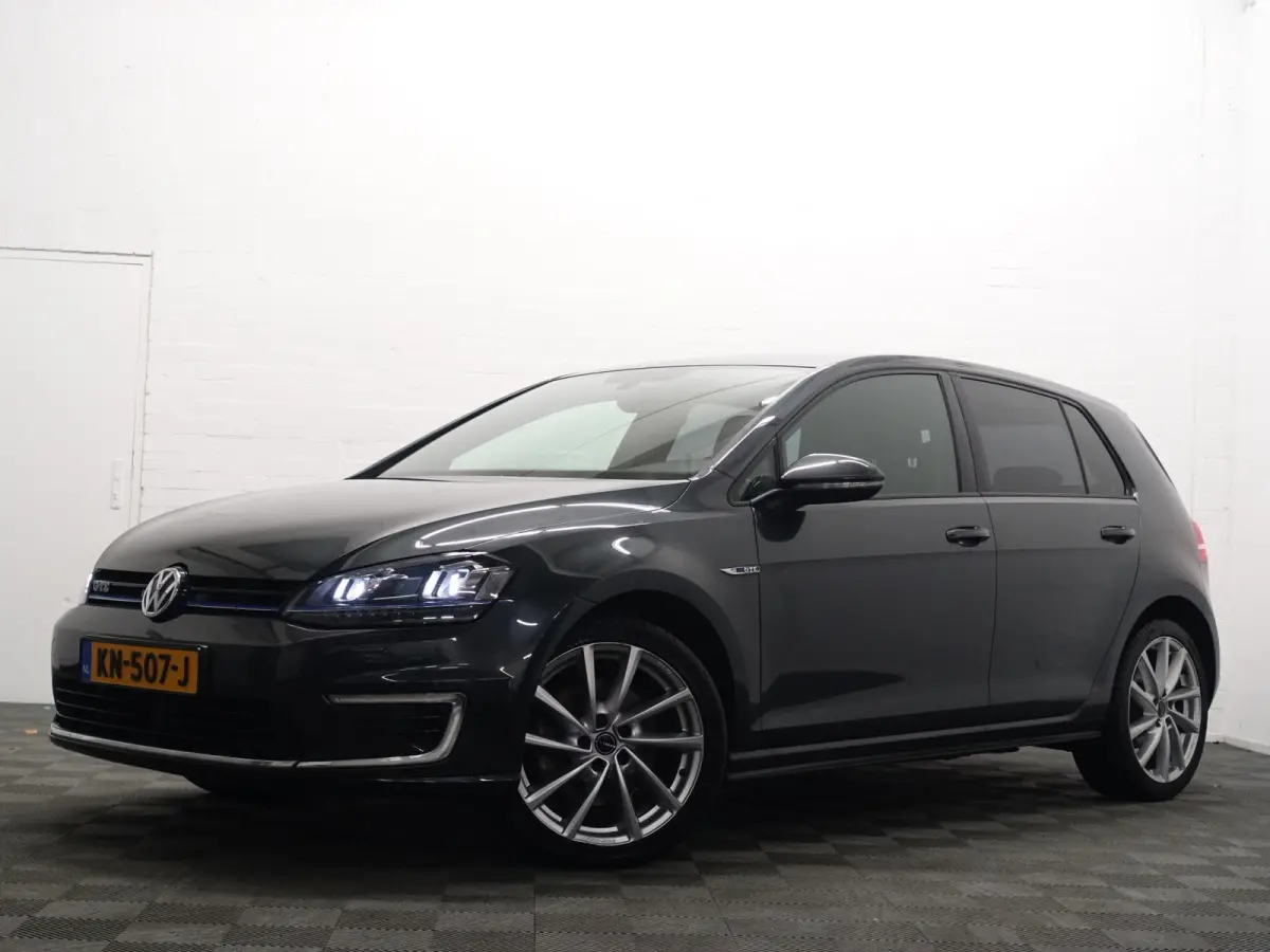 1.4 TSI GTE Highline Aut- Ada Cruise, Xenon Led, Park Assist, Navi, Sport Interieur