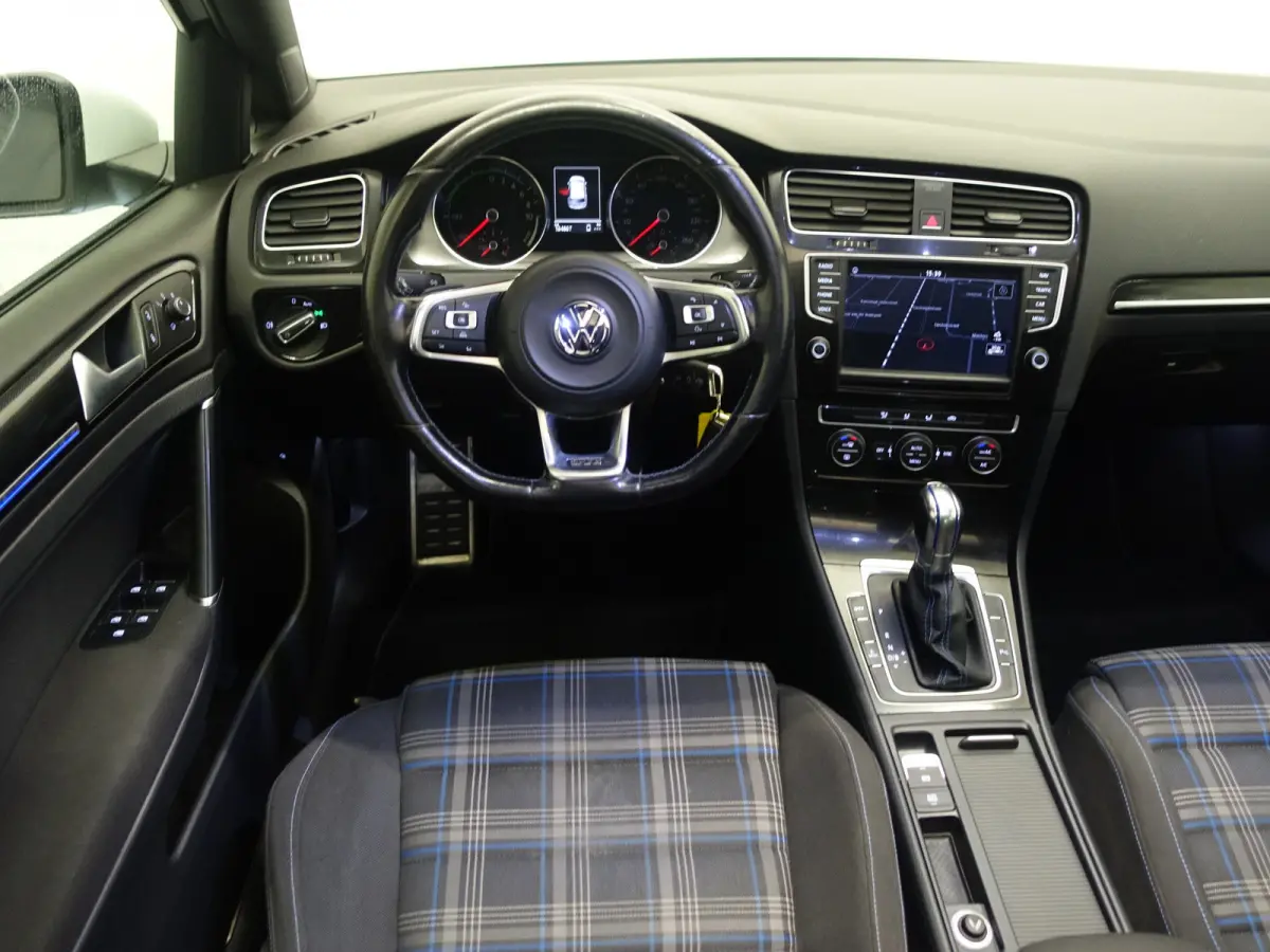 1.4 TSI GTE Highline Aut- Panoramadak, Xenon Led, Park Assist, Sport Interieur