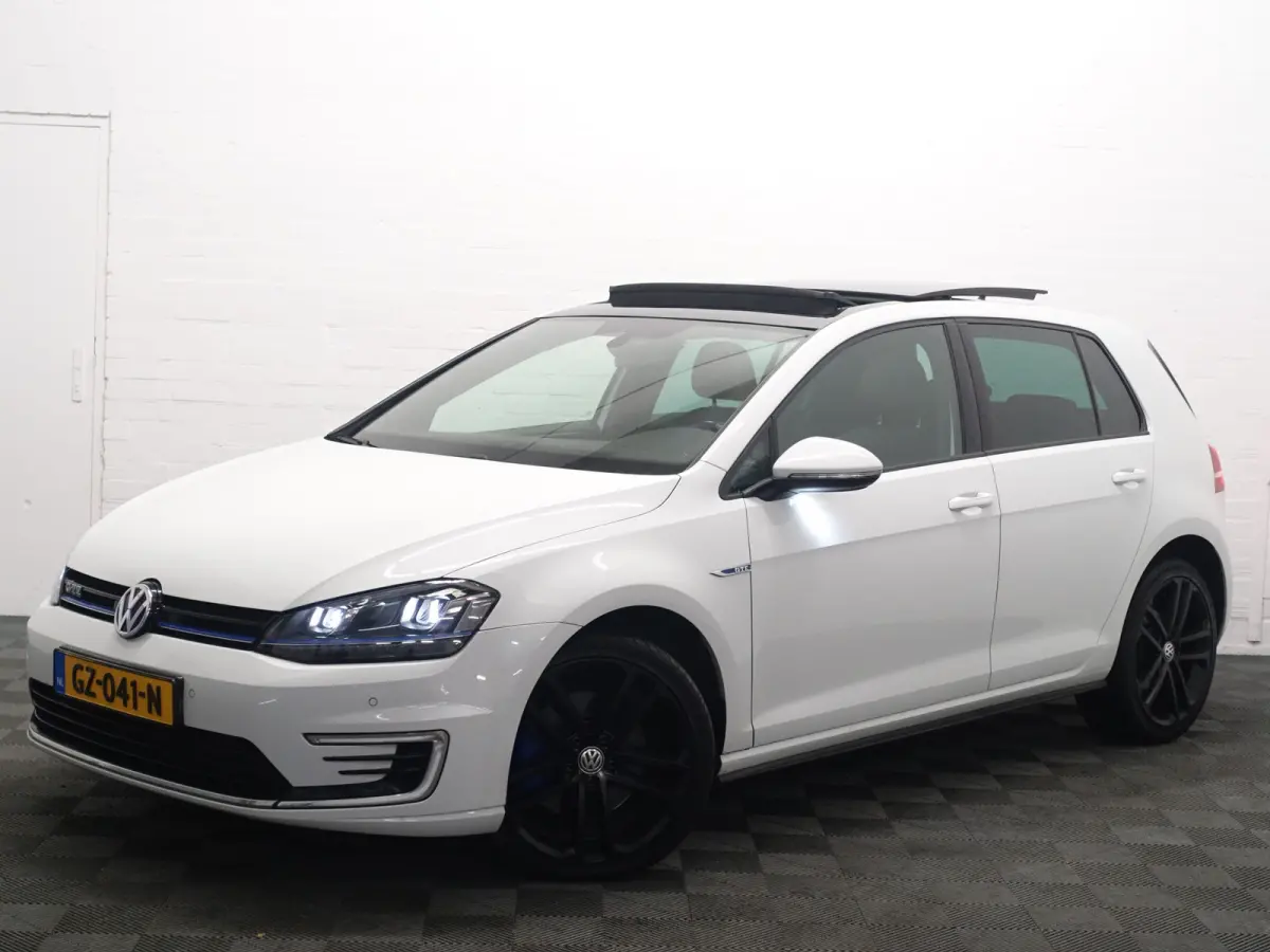 1.4 TSI GTE Highline Aut- Panoramadak, Xenon Led, Park Assist, Sport Interieur