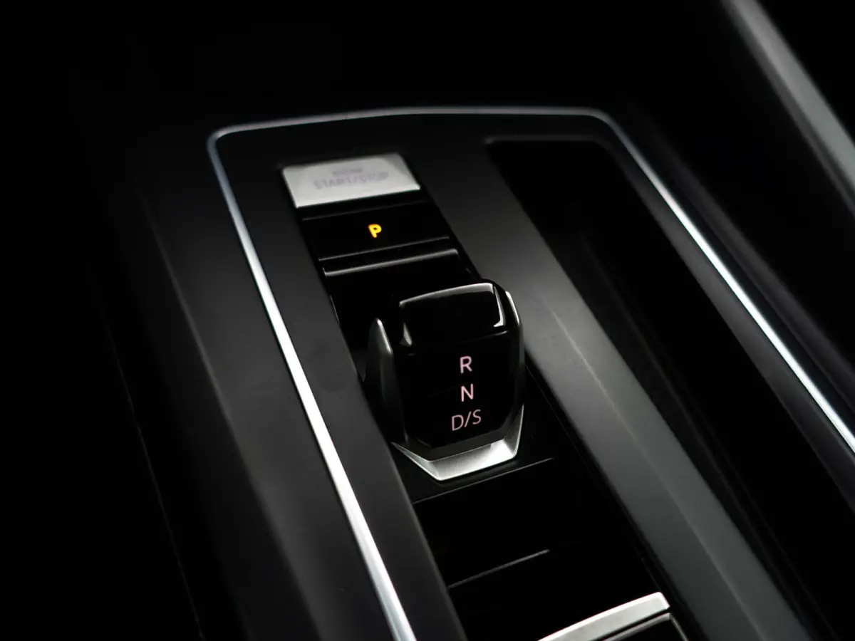 1.0 eTSI Highline Advance Aut- Stoelmassage, Memory, Sfeerverlichting, Park Pilot, Park Assist, Ada Cruise, Stuur/Stoelverwarming