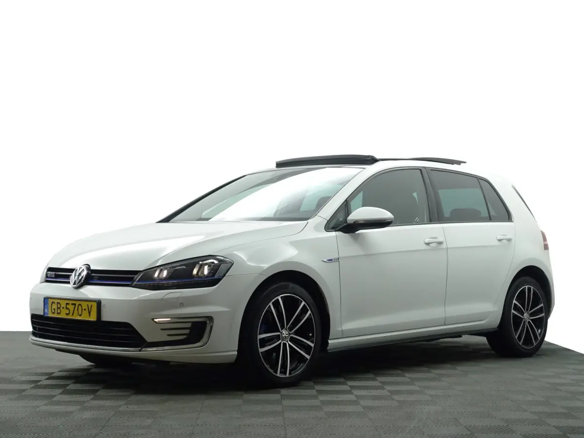 1.4 TSI GTE Highline Aut- Panodak, Xenon Led, Park Assist, Camera, Navi, Clima