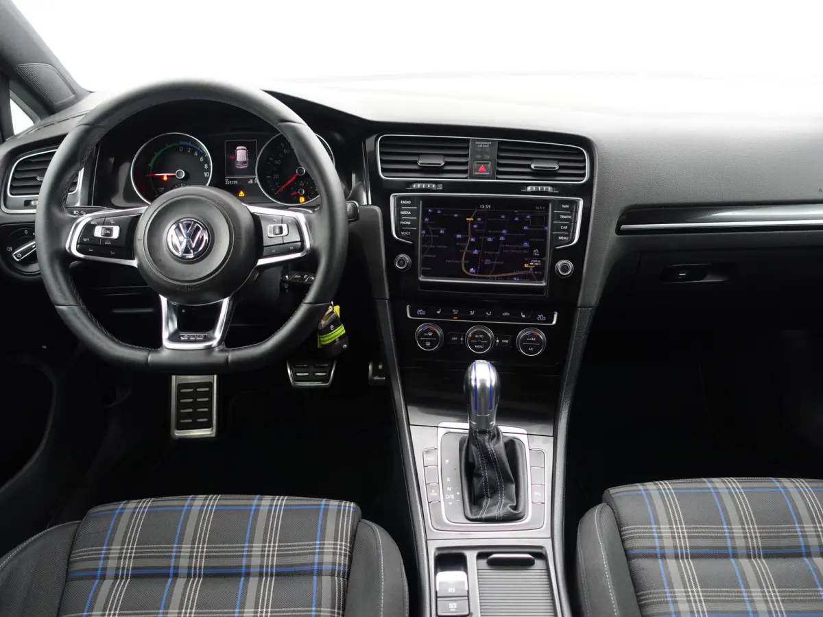1.4 TSI GTE Highline Aut- Panodak, Xenon Led, Park Assist, Camera, Navi, Clima