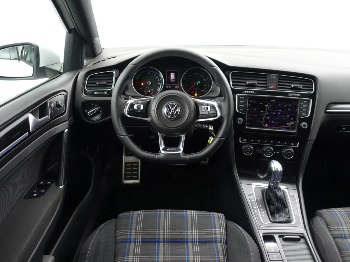 1.4 TSI GTE Highline Aut- Panodak, Xenon Led, Park Assist, Camera, Navi, Clima