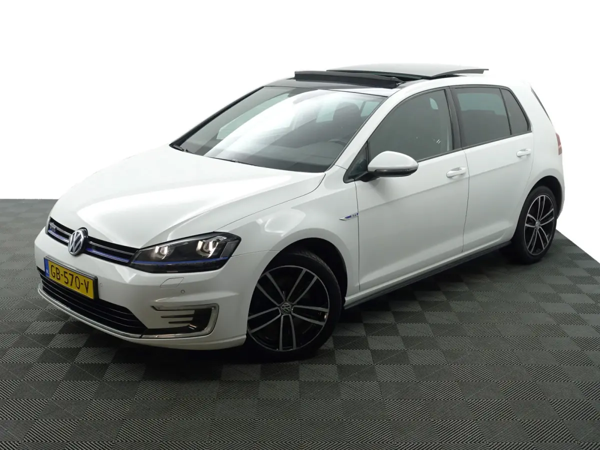 1.4 TSI GTE Highline Aut- Panodak, Xenon Led, Park Assist, Camera, Navi, Clima