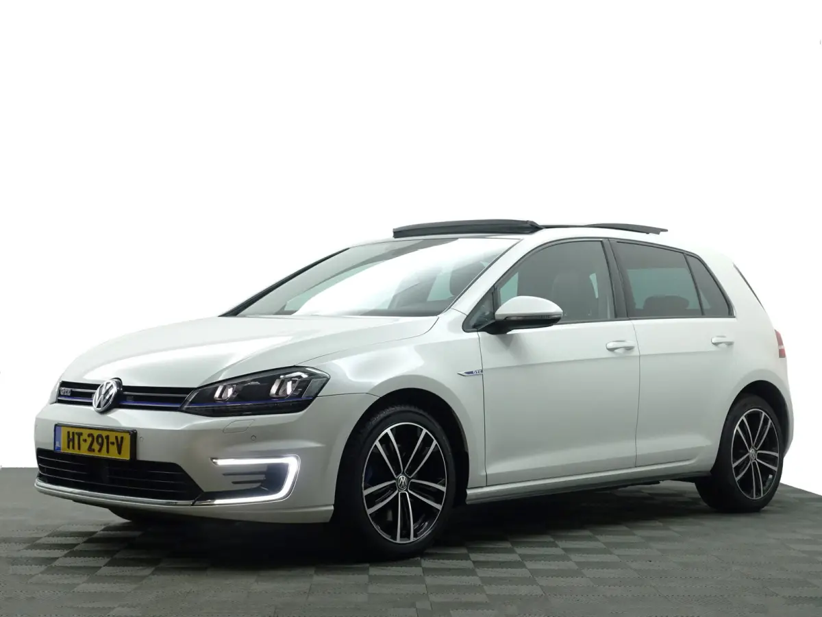 1.4 TSI GTE Performance Aut- Panoramadak, Carplay, Camera, Park Assist, Park Pilot, Ada Cruise, Leder Sport Interieur