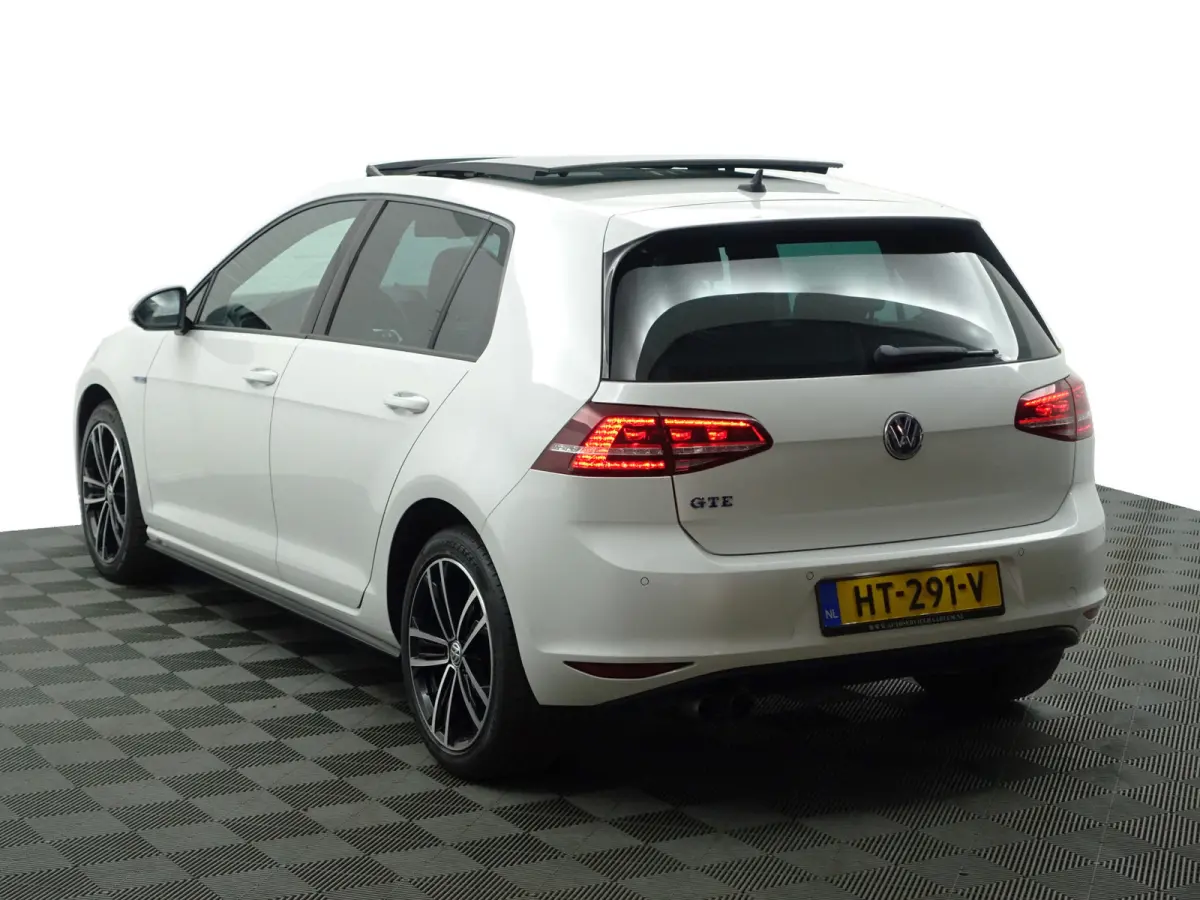1.4 TSI GTE Performance Aut- Panoramadak, Carplay, Camera, Park Assist, Park Pilot, Ada Cruise, Leder Sport Interieur