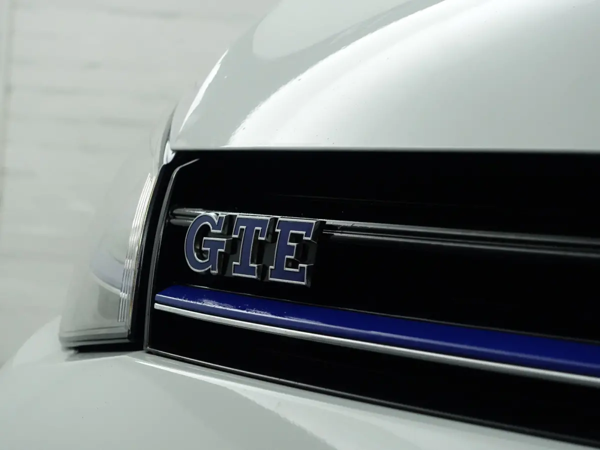 1.4 TSI GTE Highline Aut- Xenon Led, CarPlay, Navi, Park Assist, Blindspot, Clima, Cruise