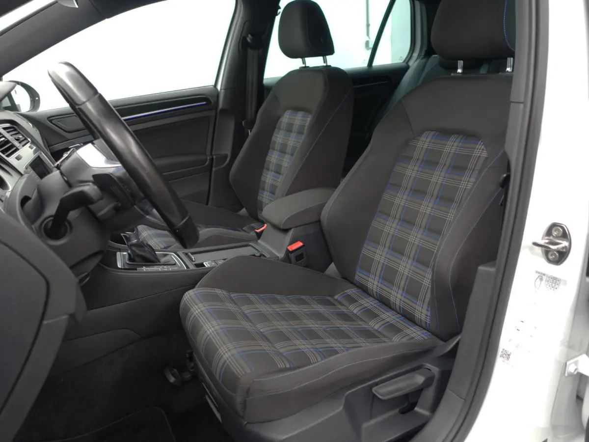 1.4 TSI GTE Highline Aut- Xenon Led, CarPlay, Navi, Park Assist, Blindspot, Clima, Cruise
