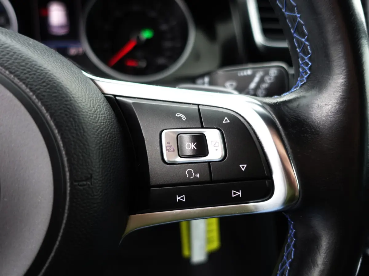 1.4 TSI GTE Highline Aut- Xenon Led, CarPlay, Navi, Park Assist, Blindspot, Clima, Cruise