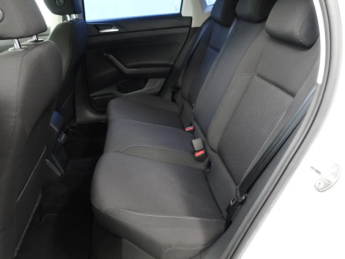 1.0 TSI R Line Aut- Carplay, Android Auto, Led, Privacy Glass, Navigatie, Cruise