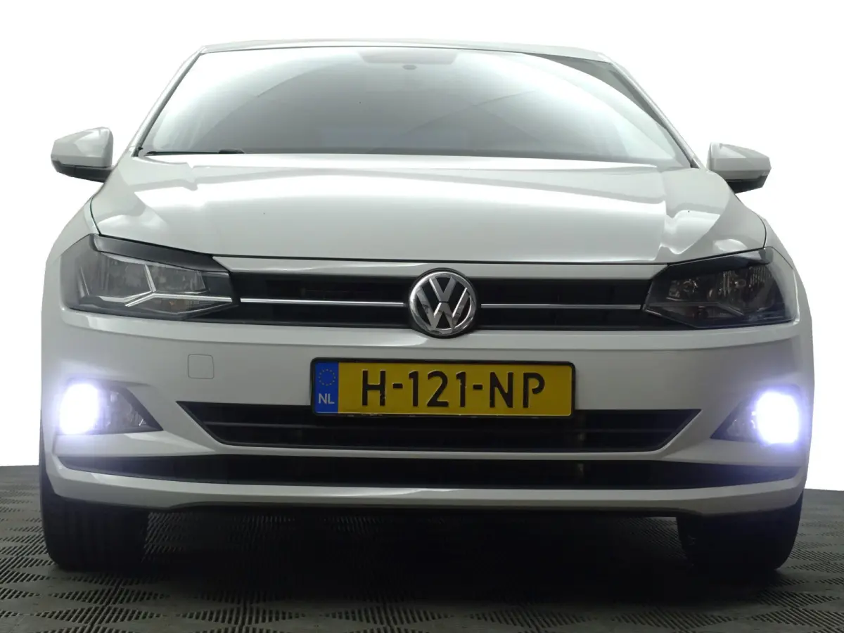 1.0 TSI R Line Aut- Carplay, Android Auto, Led, Privacy Glass, Navigatie, Cruise