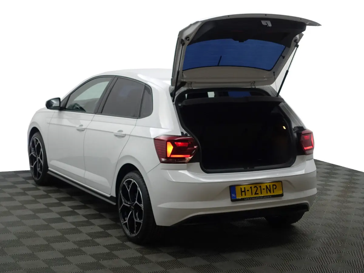 1.0 TSI R Line Aut- Carplay, Android Auto, Led, Privacy Glass, Navigatie, Cruise