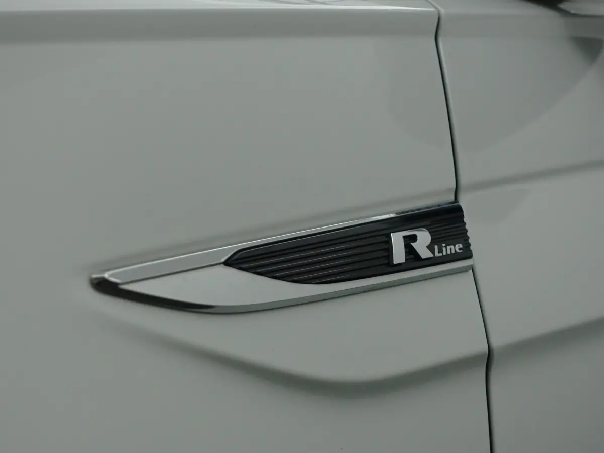 1.0 TSI R Line Aut- Panodak, Virtual Cockpit, Xenon Led, Ada Cruise, Carplay, Park Assist, Dynamic Select