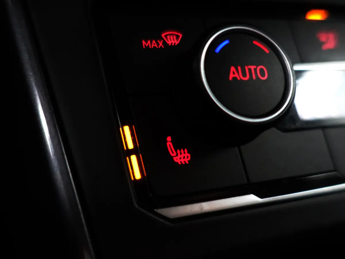 1.0 TSI R Line Aut- Panodak, Virtual Cockpit, Xenon Led, Ada Cruise, Carplay, Park Assist, Dynamic Select