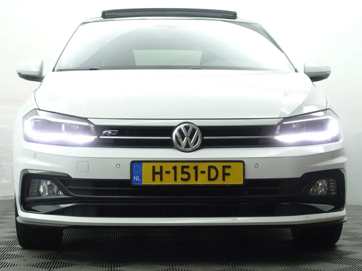 1.0 TSI R Line Aut- Panodak, Virtual Cockpit, Xenon Led, Ada Cruise, Carplay, Park Assist, Dynamic Select
