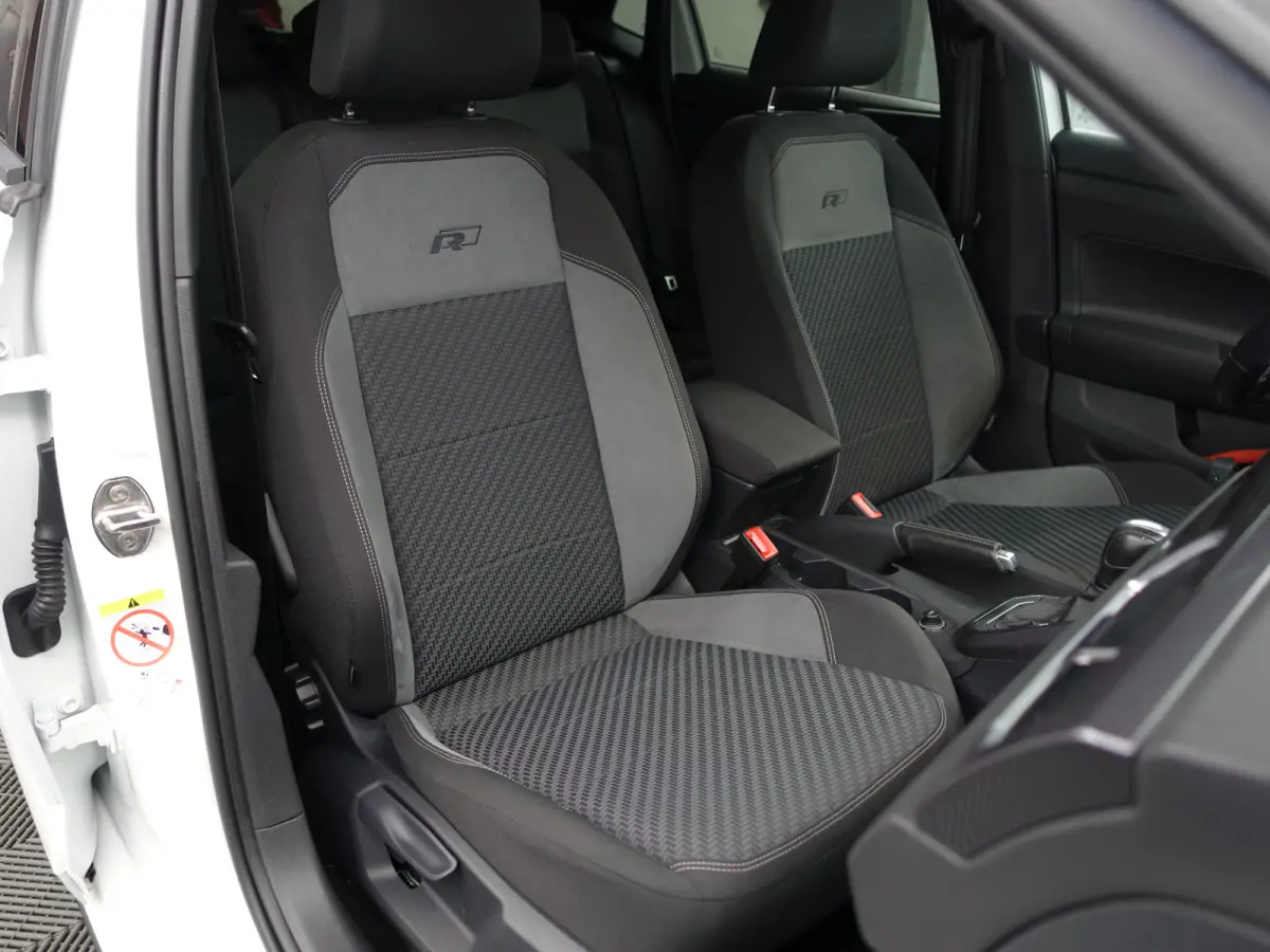 1.0 TSI R Line Aut- Panodak, Virtual Cockpit, Xenon Led, Ada Cruise, Carplay, Park Assist, Dynamic Select