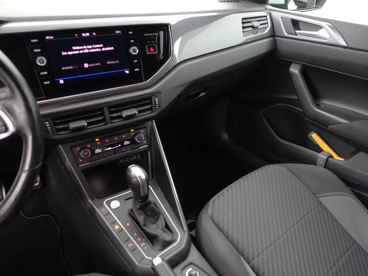 1.0 TSI R Line Aut- Panodak, Virtual Cockpit, Xenon Led, Ada Cruise, Carplay, Park Assist, Dynamic Select