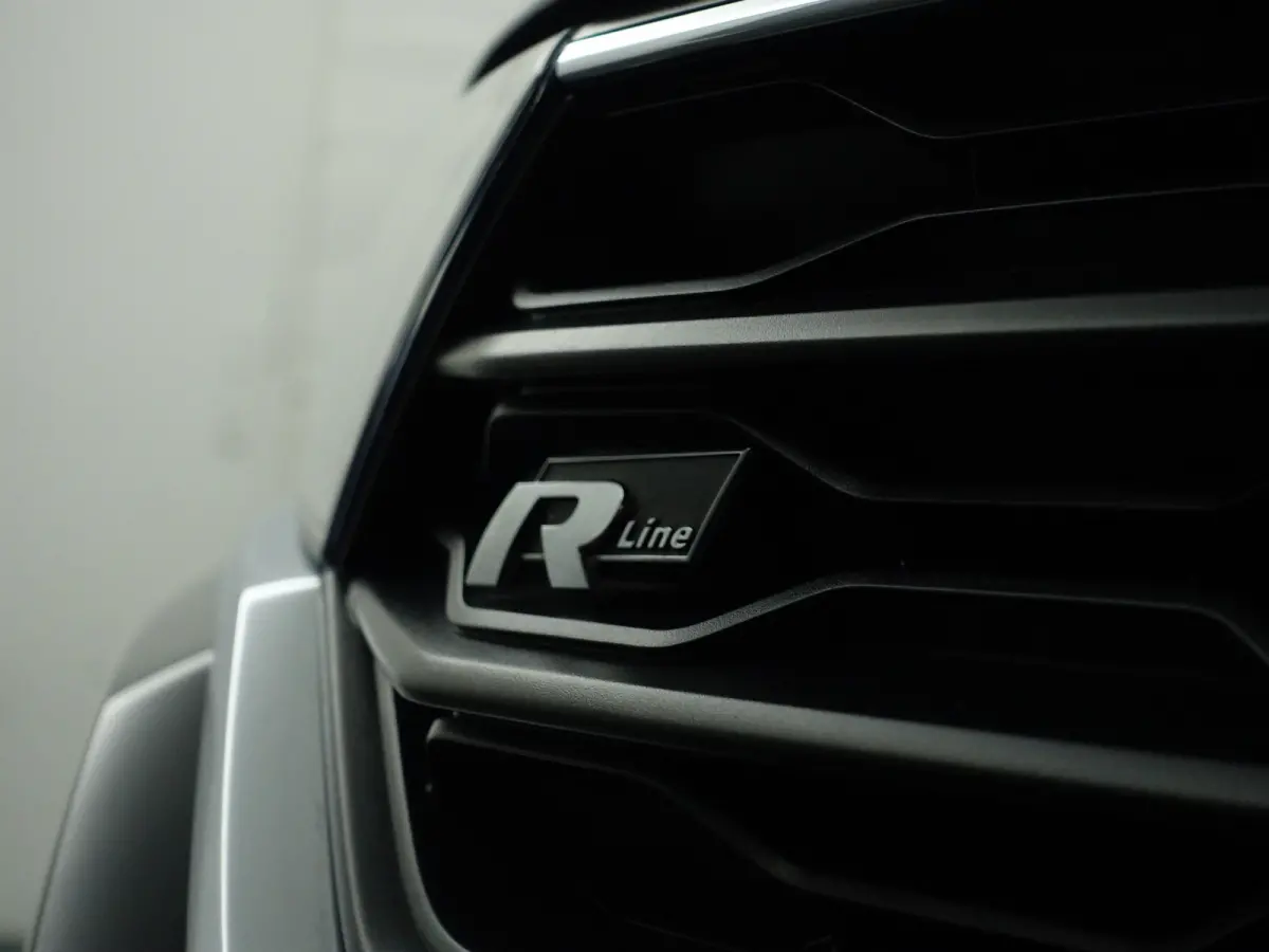 1.5 TSI R-Line+ Aut- Nieuw Model, Panodak, Sport interieur, Camera, Ada Cruise, Park Assist, Dynamic Select