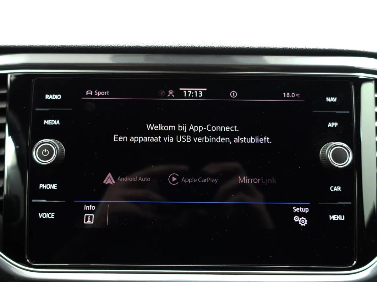 1.5 TSI R-Line+ Aut- Nieuw Model, Panodak, Sport interieur, Camera, Ada Cruise, Park Assist, Dynamic Select
