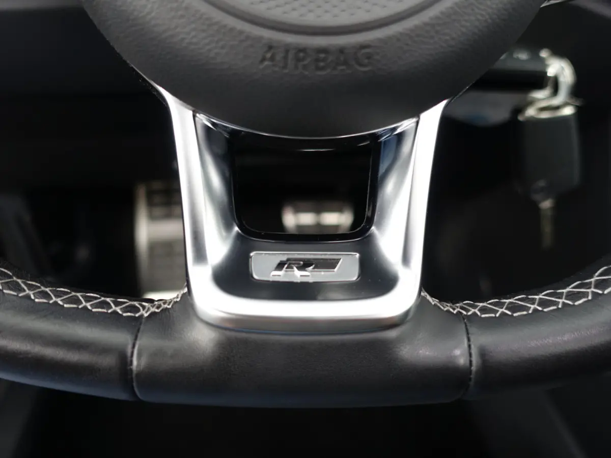 1.5 TSI R-Line+ Aut- Nieuw Model, Panodak, Sport interieur, Camera, Ada Cruise, Park Assist, Dynamic Select